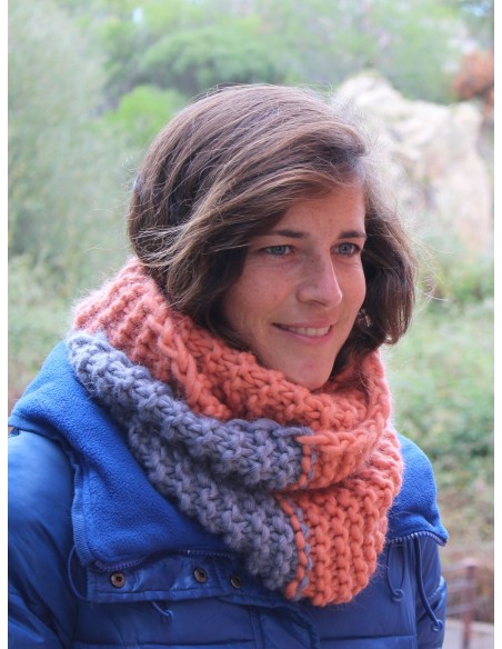 Cuello de lana tejido a dos agujas para aprender a tejer