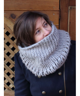 Cuello de dos agujas Palencia 2