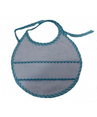 Babero punto de cruz recién nacido